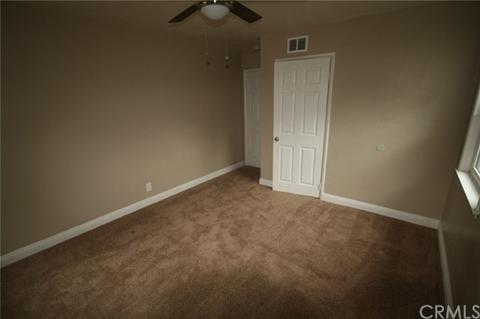 201 E Van Koevering St, Rialto, CA 92376 photo 12