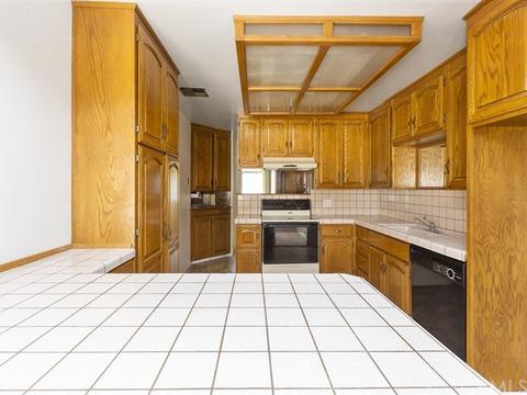 3449 Sunnyside Dr, Riverside, CA 92506 photo 10