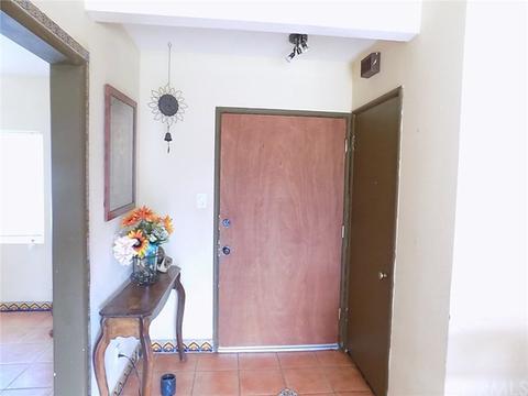 9668 Primrose Dr, Riverside, CA 92503 photo 2