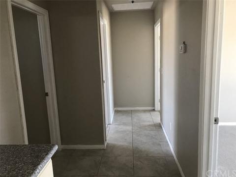 15873 Willow St, Hesperia, CA 92345 photo 2