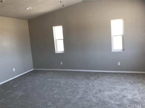 15873 Willow St, Hesperia, CA 92345 photo 3