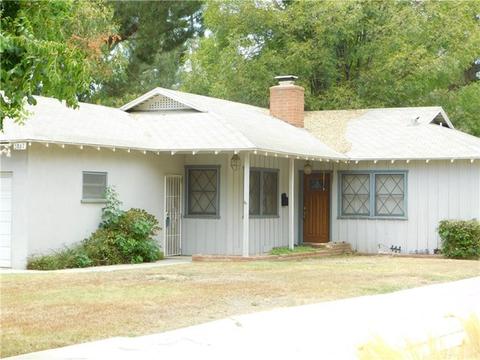 5867 Palm Ave, Riverside, CA 92506 photo 1