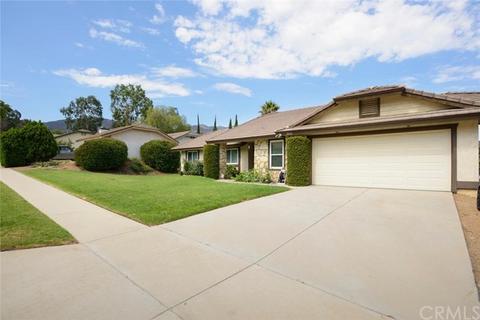 2068 Adobe Ave, Corona, CA 92882 photo 2