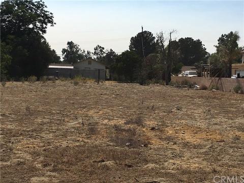 9839 Locust Ave, Fontana, CA 92335 photo 6