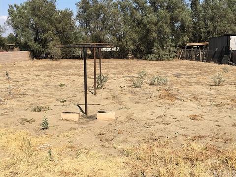 9839 Locust Ave, Fontana, CA 92335 photo 5