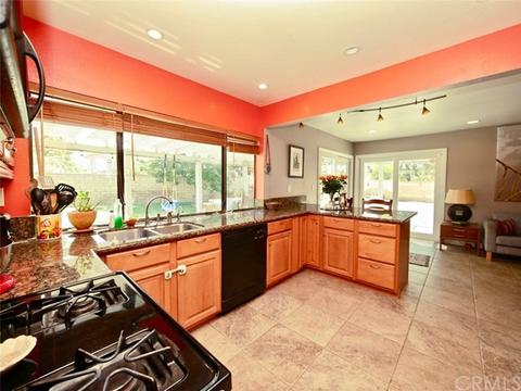 6592 Whitman Ct, Riverside, CA 92506 photo 8