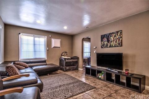 117 E Barbour St, Banning, CA 92220 photo 4