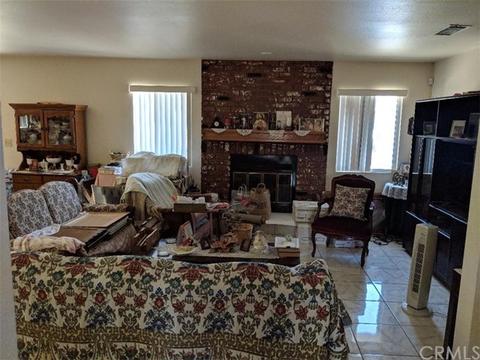 416 W 11th St, Perris, CA 92570 photo 3