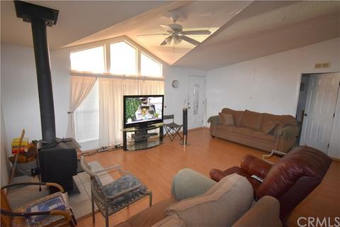 10176 Chaparral Rd, Phelan, CA 92371 photo 2