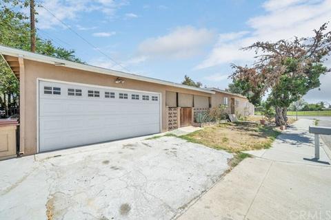 1300 Tejon Ave, Colton, CA 92324 photo 3