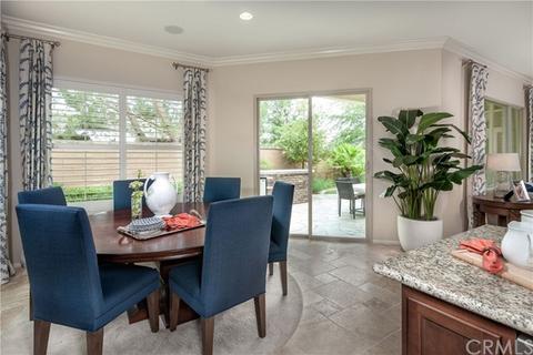 10725 Cumberland Ct, Apple Valley, CA 92308 photo 2