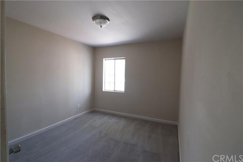 18771 10th St, Bloomington, CA 92316 photo 8