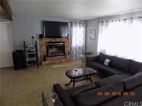 271 E 7th St, Perris, CA 92570 photo 5