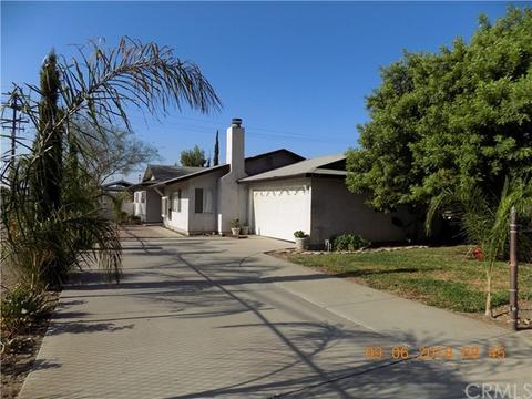 271 E 7th St, Perris, CA 92570 photo 3