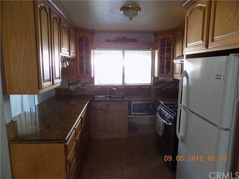 271 E 7th St, Perris, CA 92570 photo 9