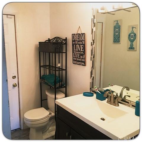 15530 Gundry Ave, Paramount, CA 90723 photo 6