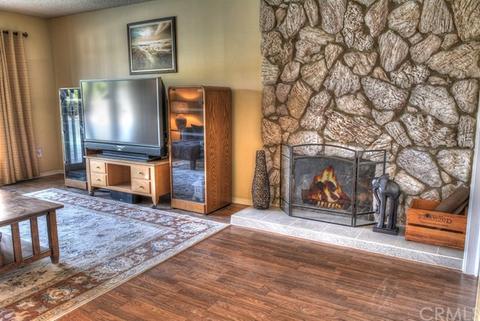 4387 Newby Dr, Riverside, CA 92505 photo 3