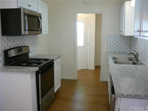 545 Highlander Dr, Riverside, CA 92507 photo 4