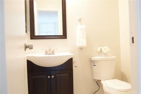 10524 White Oak Dr, Riverside, CA 92505 photo 6