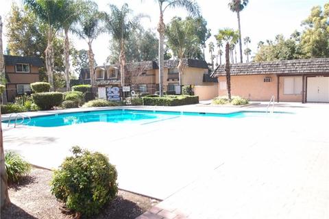 10524 White Oak Dr, Riverside, CA 92505 photo 13