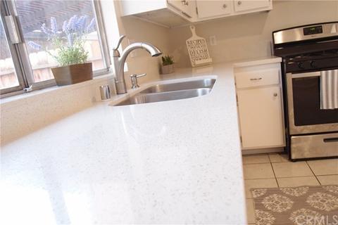 10524 White Oak Dr, Riverside, CA 92505 photo 4