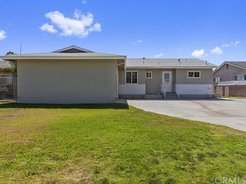 671 Erwin St, Rialto, CA 92376 photo 1