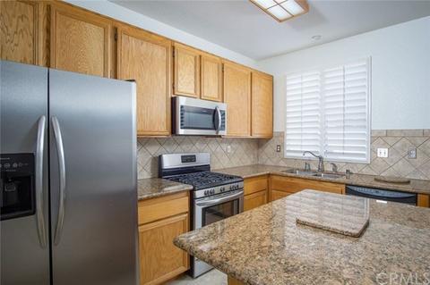 15754 Swan Rd, Fontana, CA 92337 photo 8