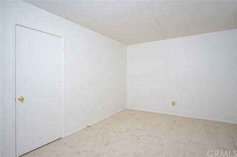 15754 Swan Rd, Fontana, CA 92337 photo 17