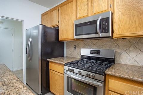 15754 Swan Rd, Fontana, CA 92337 photo 9