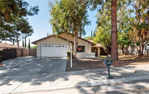 3327 Highcliff Rd, Riverside, CA 92506 photo 1