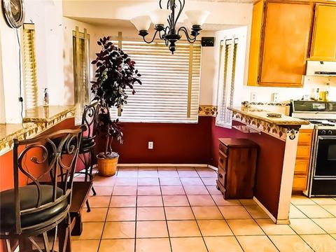1020 Jacaranda Rd, Colton, CA 92324 photo 4