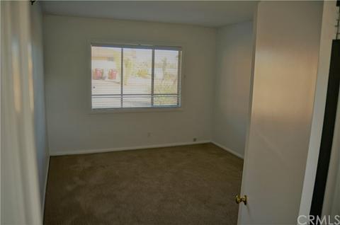 6321 Red Bluff Ave, Yucca Valley, CA 92284 photo 12