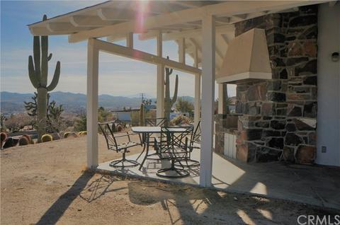 6321 Red Bluff Ave, Yucca Valley, CA 92284 photo 3
