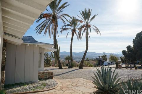 6321 Red Bluff Ave, Yucca Valley, CA 92284 photo 2
