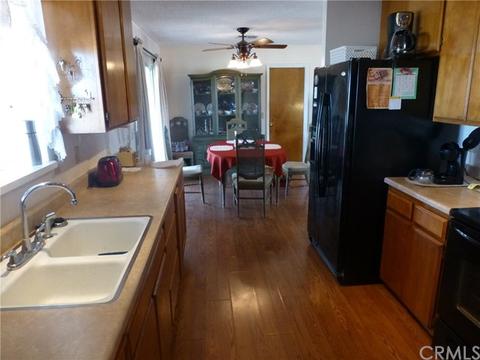 129 Fortuna St, Yucca Valley, CA 92284 photo 6