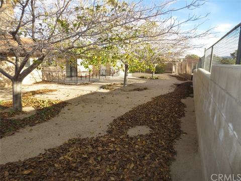 57061 Farrelo Rd, Yucca Valley, CA 92284 photo 23