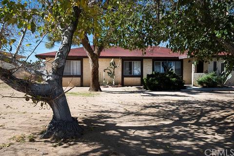 7718 Palm Ave, Yucca Valley, CA 92284 photo 2