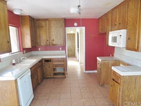 56243 Onaga, Yucca Valley, CA 92284 photo 6