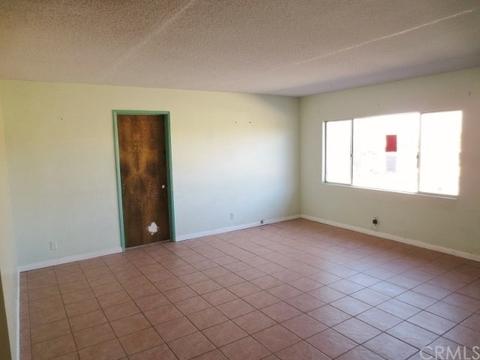 56243 Onaga, Yucca Valley, CA 92284 photo 4