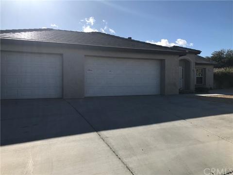 8621 Bolero Dr, Yucca Valley, CA 92284 photo 3
