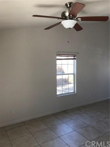 8621 Bolero Dr, Yucca Valley, CA 92284 photo 8