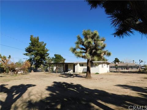 7472 Elata Ave, Yucca Valley, CA 92284 photo 2