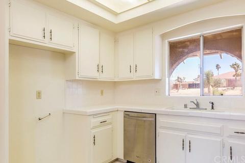 7606 Victoria Ave, Yucca Valley, CA 92284 photo 14