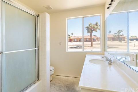 7606 Victoria Ave, Yucca Valley, CA 92284 photo 21
