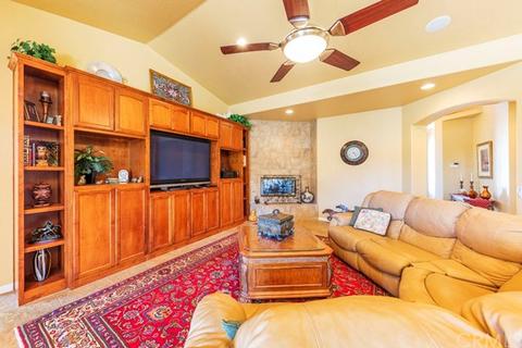 8686 Dumosa Ave, Yucca Valley, CA 92284 photo 30