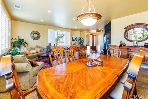 8686 Dumosa Ave, Yucca Valley, CA 92284 photo 16