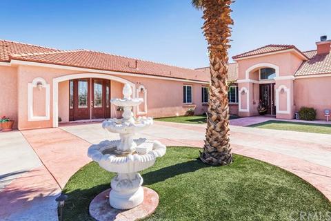 8686 Dumosa Ave, Yucca Valley, CA 92284 photo 2