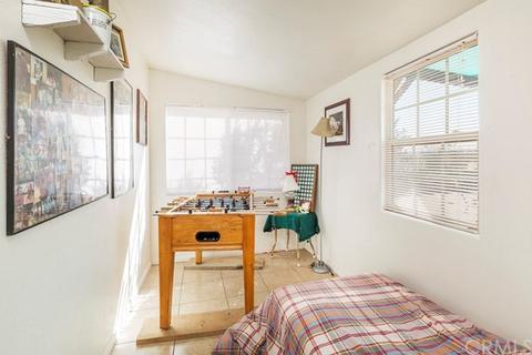 586 Mockingbird Ln, Joshua Tree, CA 92252 photo 17