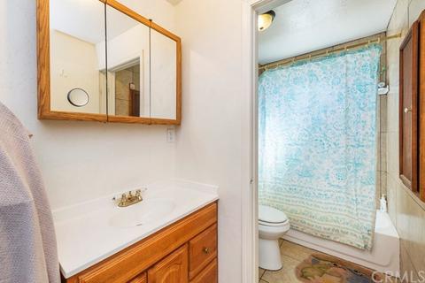 586 Mockingbird Ln, Joshua Tree, CA 92252 photo 16