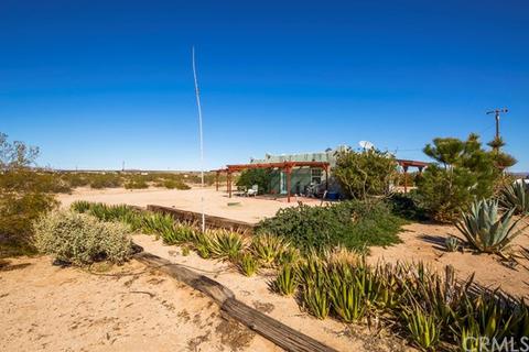 586 Mockingbird Ln, Joshua Tree, CA 92252 photo 21